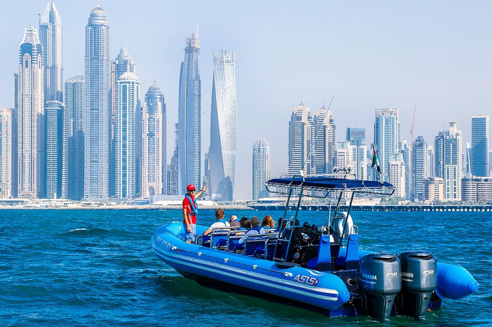 Speed Boat Tour Dubai in Marina