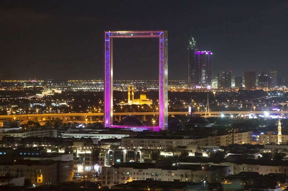 Visit in Dubai Frame at Night view