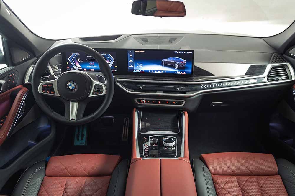 BMW X4 Luxurious Interior